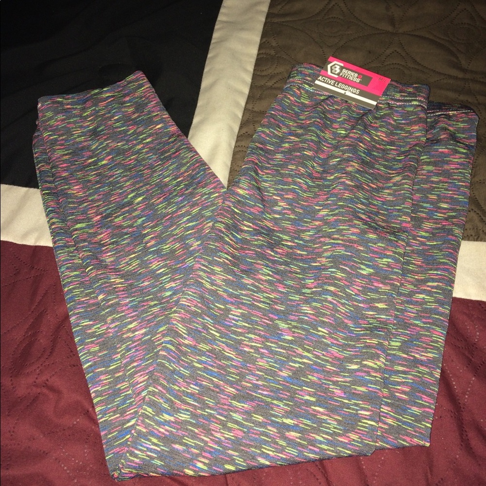 Active capris - Picture 3 of 3
